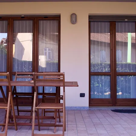 Splendido Bilocale Con Piscina Appartamento Brebbia
