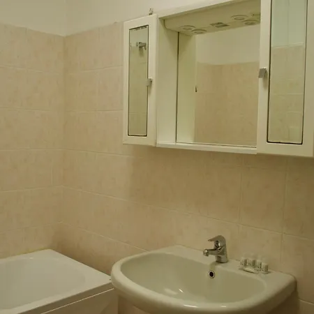 Apartamento Splendido Bilocale Con Piscina