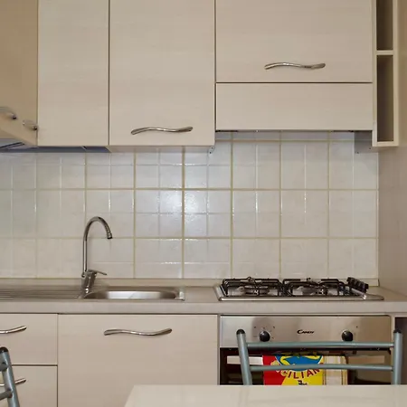Splendido Bilocale Con Piscina Apartamento
