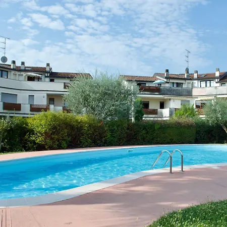 Splendido Bilocale Con Piscina